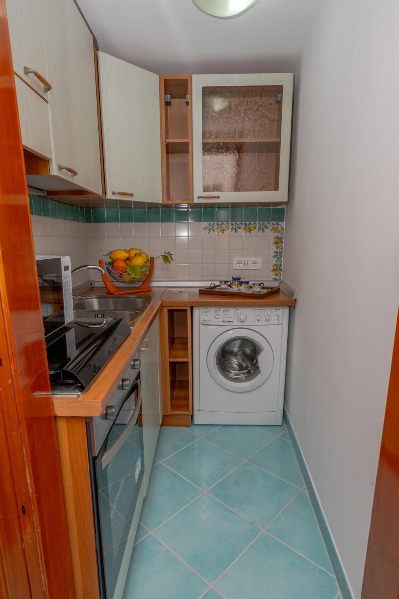 Вилла Little House Минори Экстерьер фото